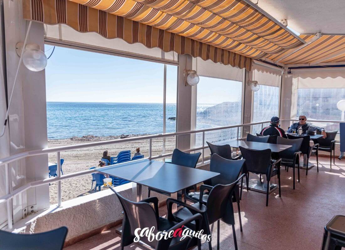 restaurante miramar en playa calabardina